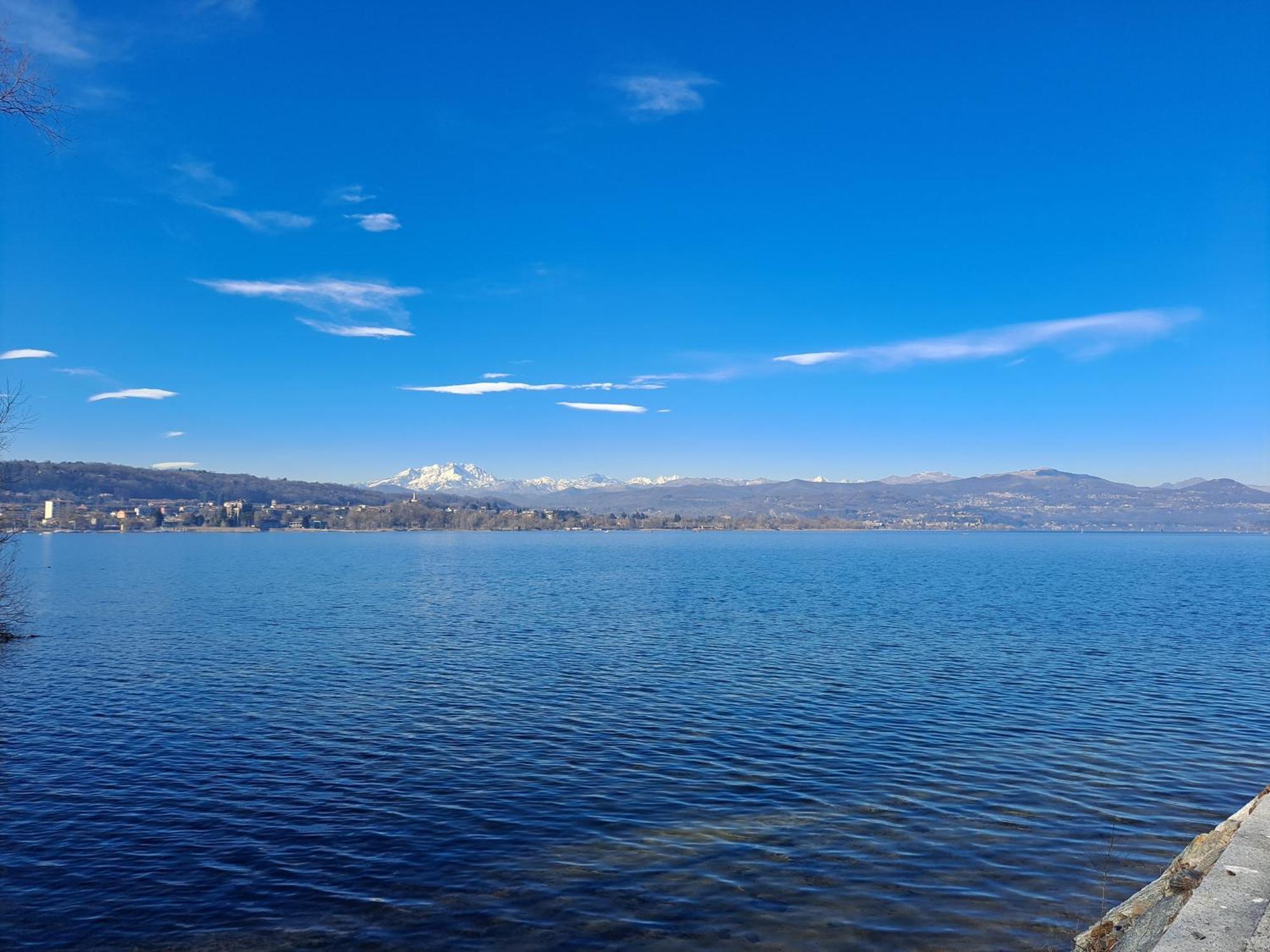 Floating Experience Black Pearl, Lago Maggiore دورميلّيتّو المظهر الخارجي الصورة